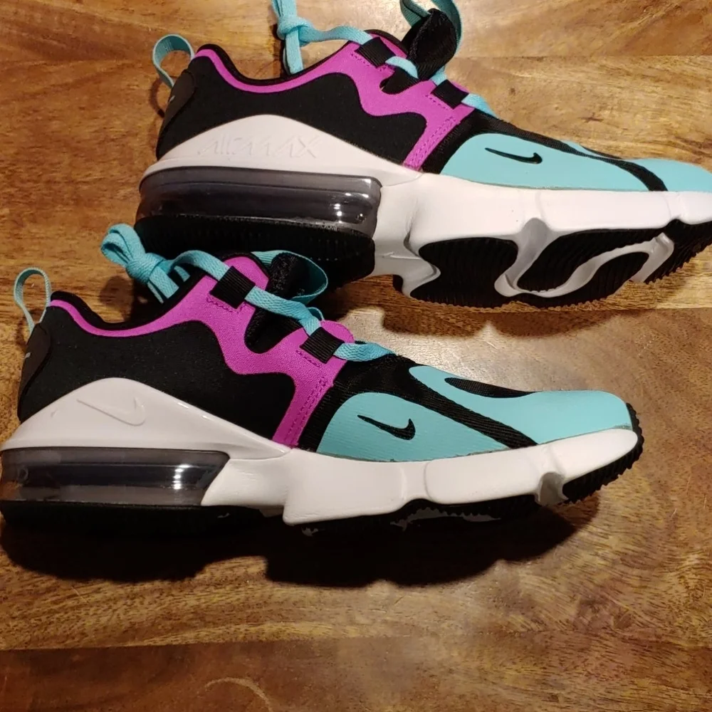 Nike Air Max Infinity Shoes
